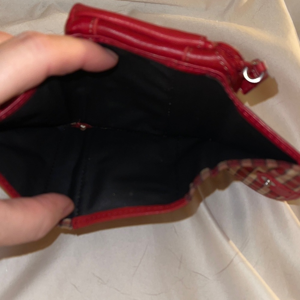 Dockers Beautiful Women's Vibrant Red Wallet Dockers - Picture 6 of 12